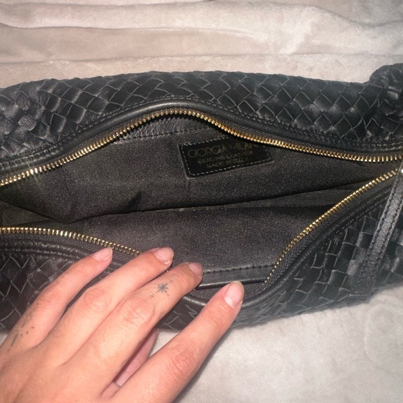 CROSS LEATHER SHOULDER BAG - Picture 7 of 10